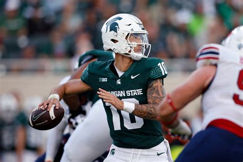 how to watch michigan state football: the ultimate guide to staying up-to-date with the team's progress